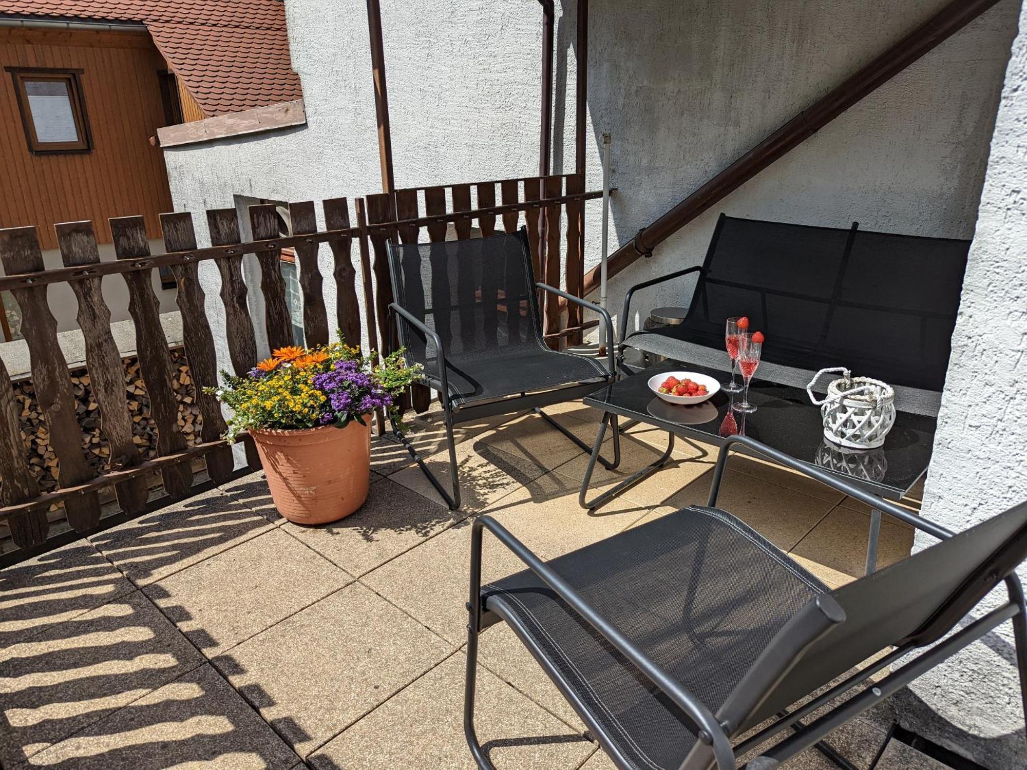 H6 -Urlaubsmagie- Wohnung Fuer 3 Mit Pool & Terrasse Sebnitz Exterior foto